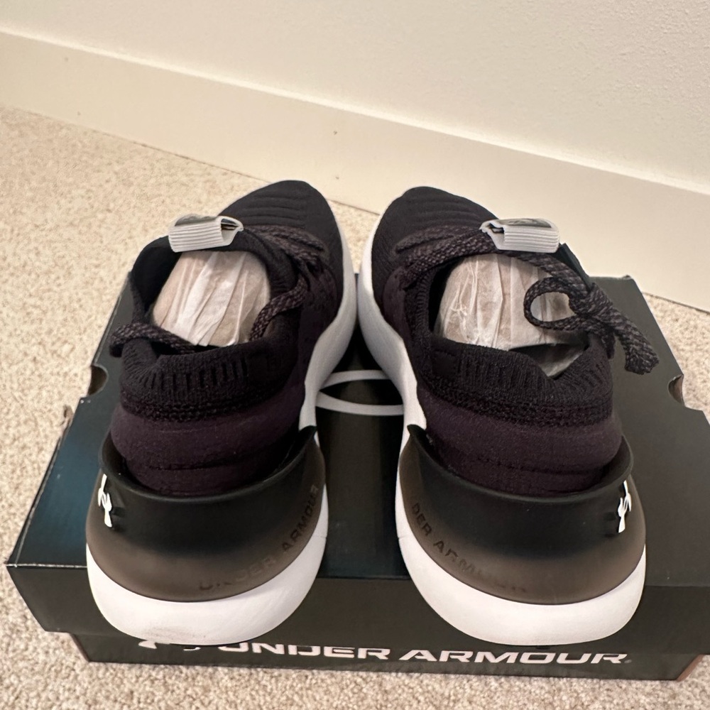 UNDER ARMOUR HOVR Phantom 3 Shoe - Black/White Size 8.5 NEW in Box - Picture 3 of 4